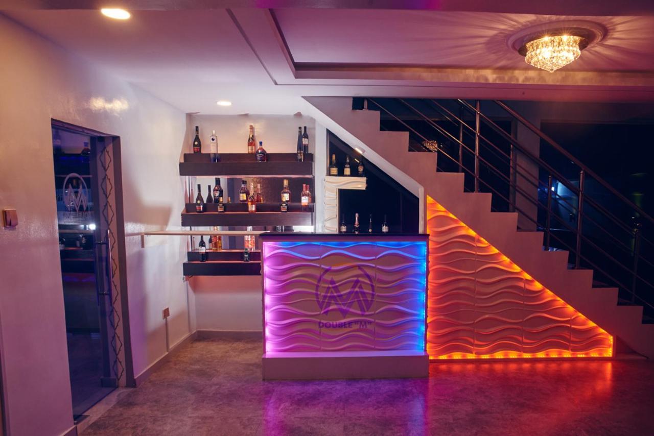 Double M Exquisite Suites And Lounge Lekki Ogombo Exterior photo